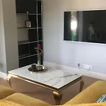 Magnifique , Jardin Et Terrasse *
