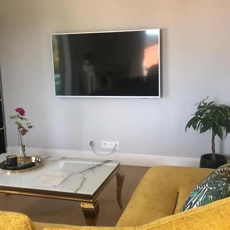 Magnifique , Jardin Et Terrasse Villa *