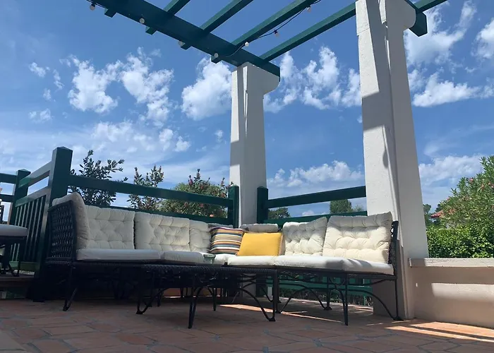 Magnifique , Jardin Et Terrasse Villa *